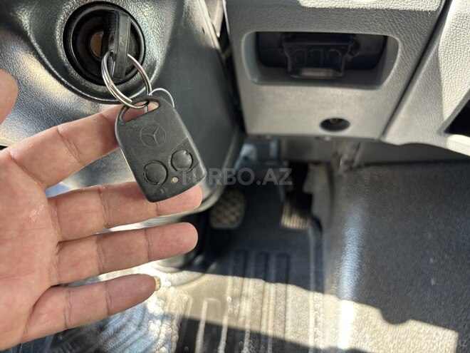Mercedes Atego 818 2010, 307,999 km - 4.3 l - Bakı