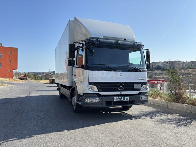 Mercedes Atego 818 2010, 307,999 km - 4.3 l - Bakı