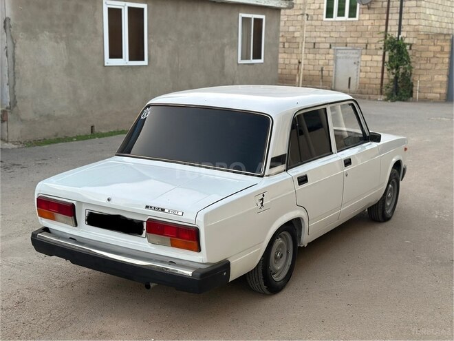 LADA (VAZ) 2107 2003, 230,000 km - 1.6 l - Salyan