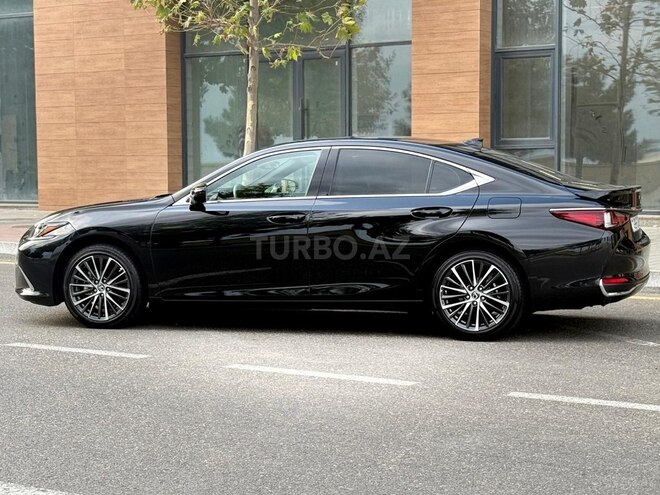 Lexus ES 300h 2024, 10,000 km - 2.5 l - Bakı