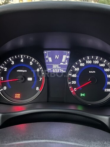 Hyundai Accent 2014, 69,375 km - 1.4 л - Bakı