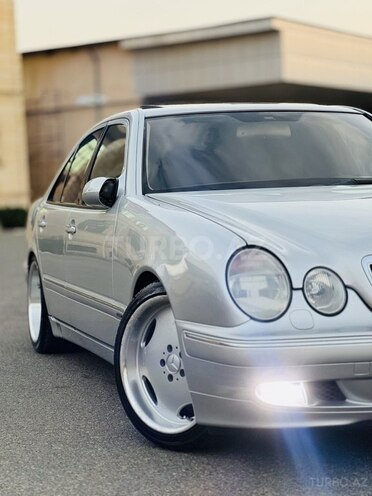 Mercedes E 320 2001, 353,265 km - 3.2 l - İmişli