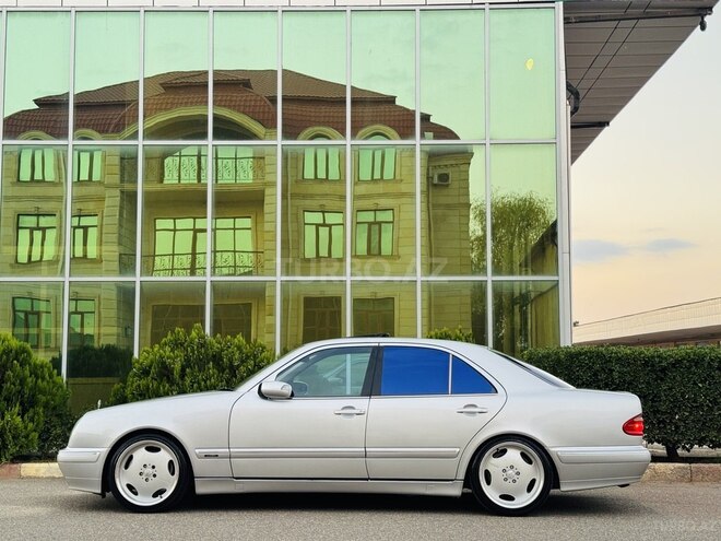 Mercedes E 320 2001, 353,265 km - 3.2 l - İmişli