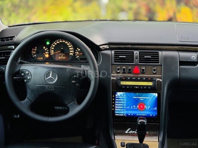 Mercedes E 320 2001, 353,265 km - 3.2 l - İmişli