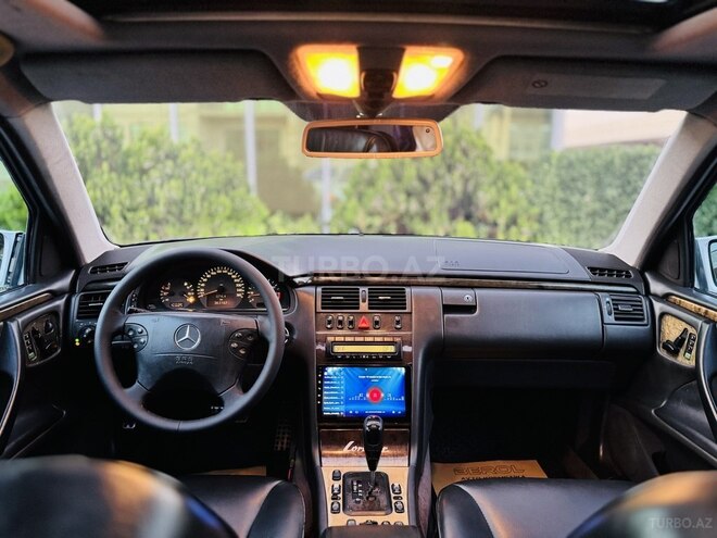 Mercedes E 320 2001, 353,265 km - 3.2 l - İmişli