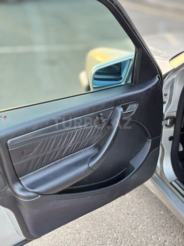 Mercedes C 240 1998, 293,500 km - 2.4 l - Bakı
