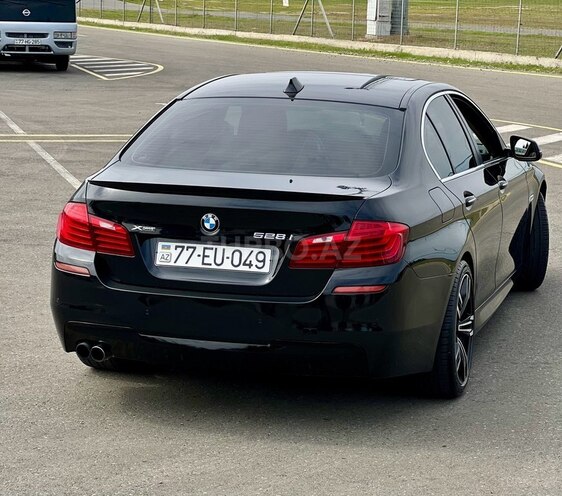 BMW 528 2015, 196,000 km - 2.0 l - Bakı