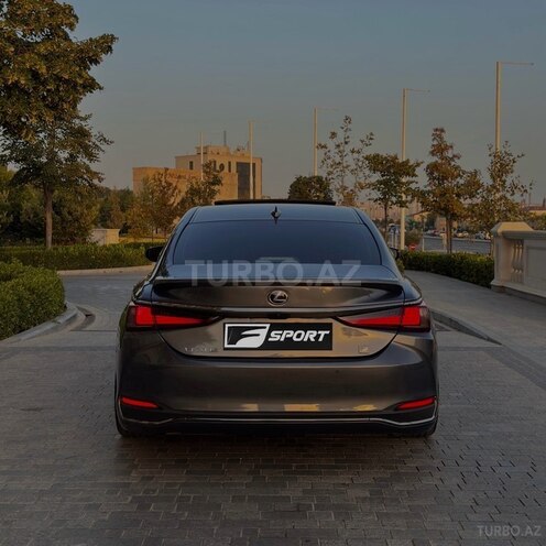 Lexus ES 300h 2022, 79,000 km - 2.5 л - Bakı