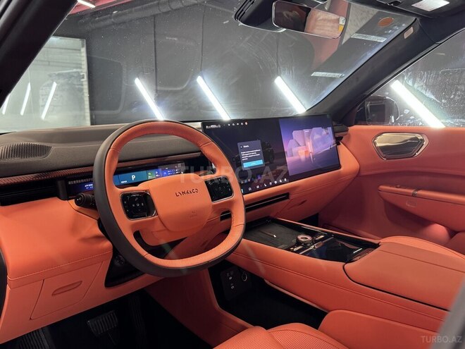 Lynk & Co 900-19