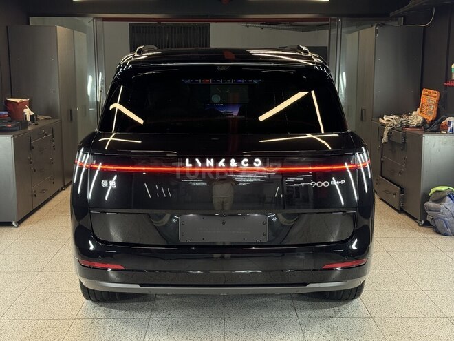 Lynk & Co 900-7