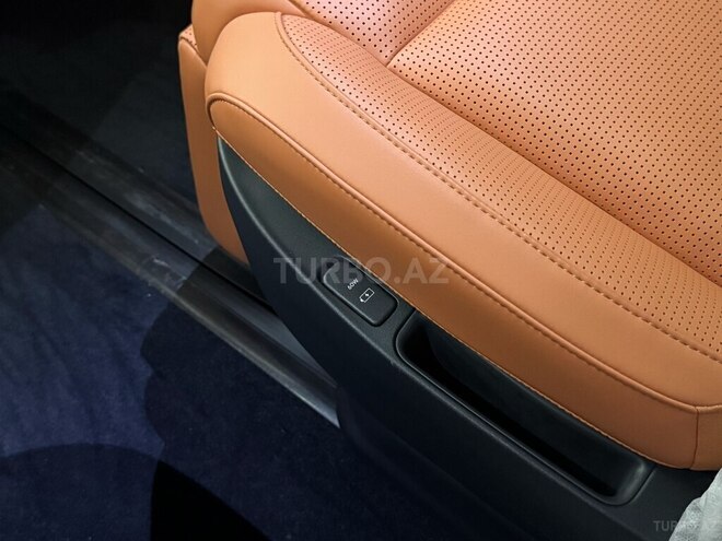Lynk & Co 900-41