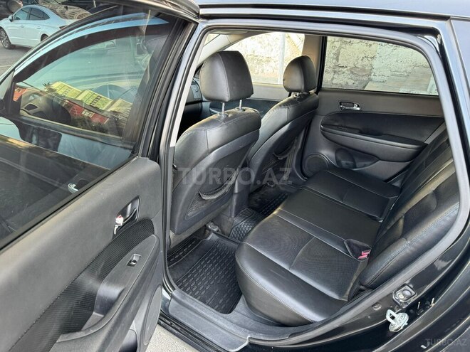 Hyundai i30 2009, 218,000 km - 1.6 л - Bakı