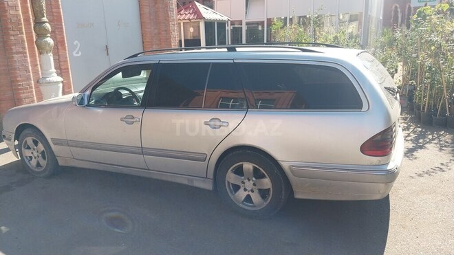 Mercedes E 220 2000, 486,900 km - 2.2 л - Gəncə