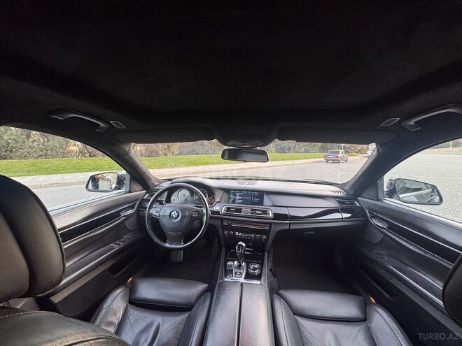 BMW 750 2011, 220,000 km - 4.4 l - Bakı