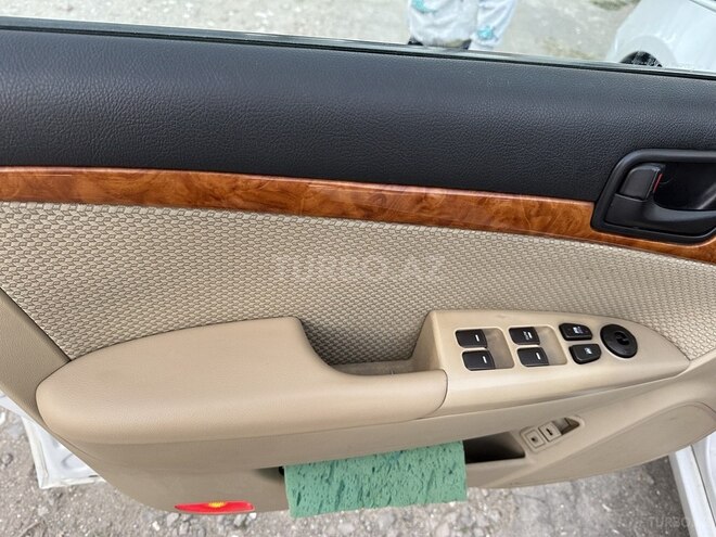 Hyundai Sonata 2008, 194,000 km - 2.0 l - Bakı