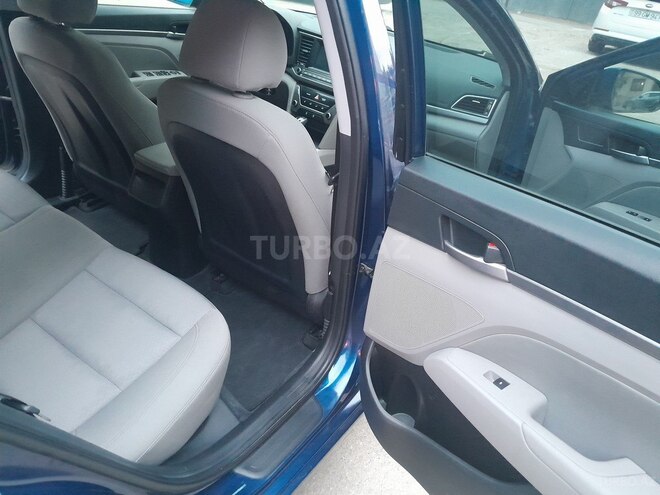 Hyundai Elantra 2018, 70,610 km - 2.0 л - Sumqayıt