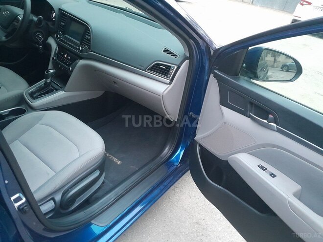 Hyundai Elantra 2018, 70,610 km - 2.0 л - Sumqayıt
