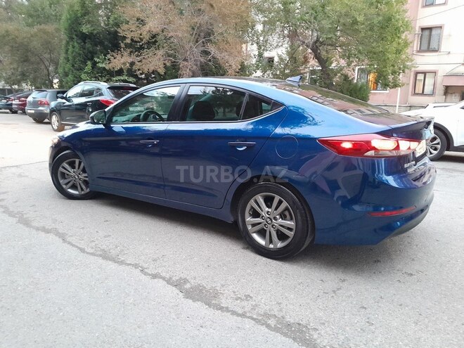 Hyundai Elantra 2018, 70,610 km - 2.0 л - Sumqayıt