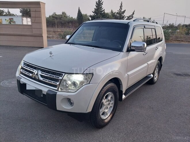 Mitsubishi Pajero 2008, 185,000 km - 3.0 l - Bakı