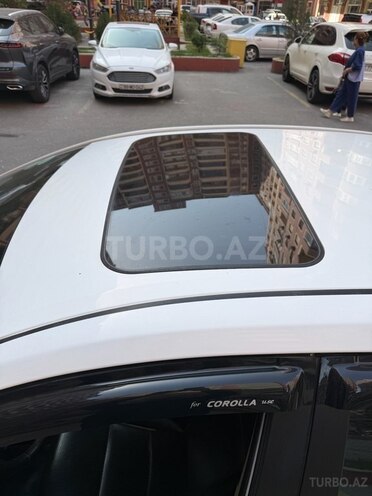 Toyota Corolla 2014, 132,000 km - 2.0 l - Bakı