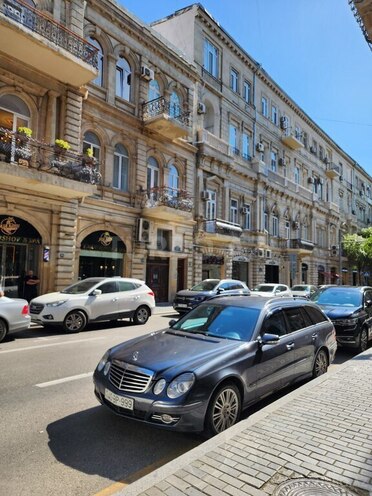 Mercedes E 220 2008, 351,629 km - 2.2 l - Quba