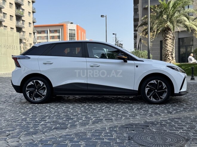 MG 4 EV 2023, 15,700 km - 0.0 л - Bakı