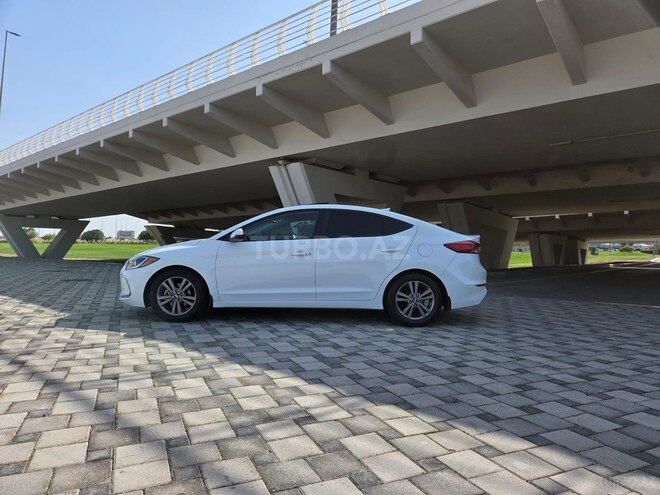 Hyundai Elantra 2016, 61,000 km - 2.0 l - Bakı