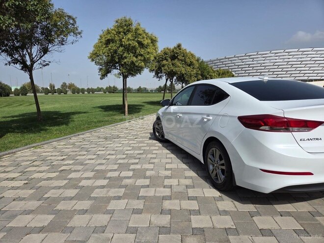 Hyundai Elantra 2016, 61,000 km - 2.0 l - Bakı