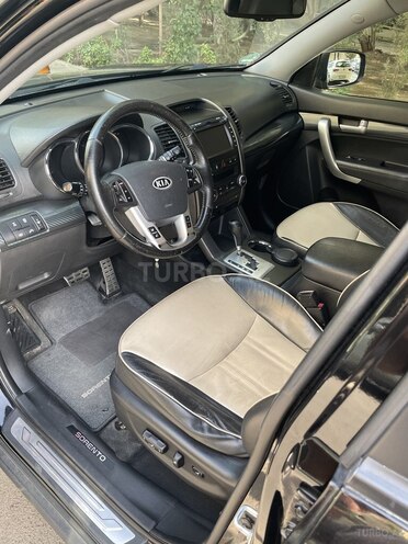 Kia Sorento 2011, 220,000 km - 2.2 л - Bakı
