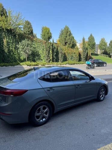 Hyundai Avante 2015, 122,000 km - 1.6 l - Bakı