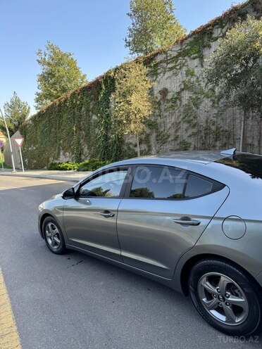 Hyundai Avante 2015, 122,000 km - 1.6 l - Bakı
