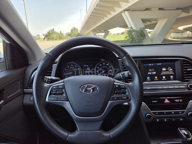 Hyundai Elantra 2016, 61,000 km - 2.0 l - Bakı