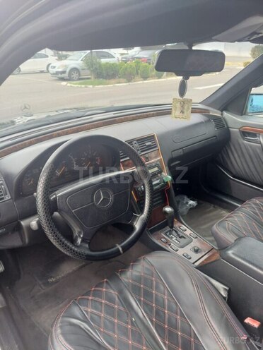 Mercedes C 230 1997, 224,000 km - 2.3 l - Bakı