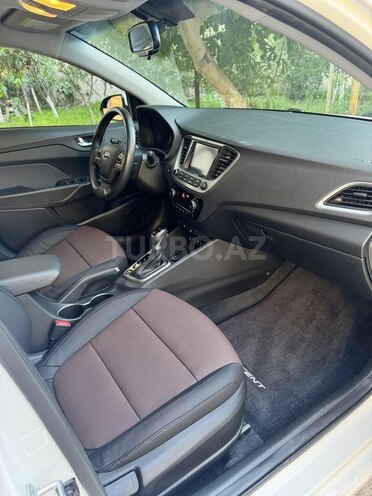 Hyundai Accent 2019, 18,000 km - 1.6 l - Bakı