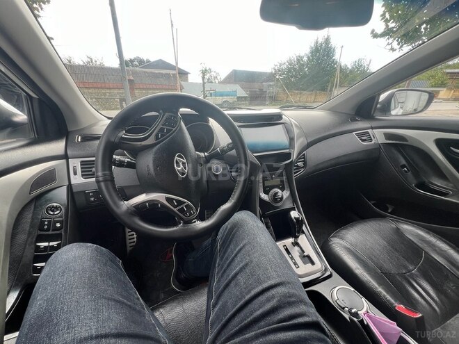 Hyundai Elantra 2012, 192,500 km - 1.8 l - Şəki