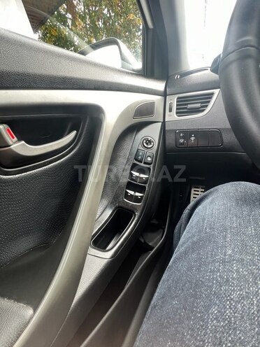 Hyundai Elantra 2012, 192,500 km - 1.8 l - Şəki