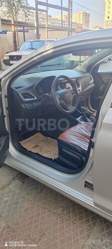 Hyundai Accent 2022, 131,177 km - 1.6 l - Bakı