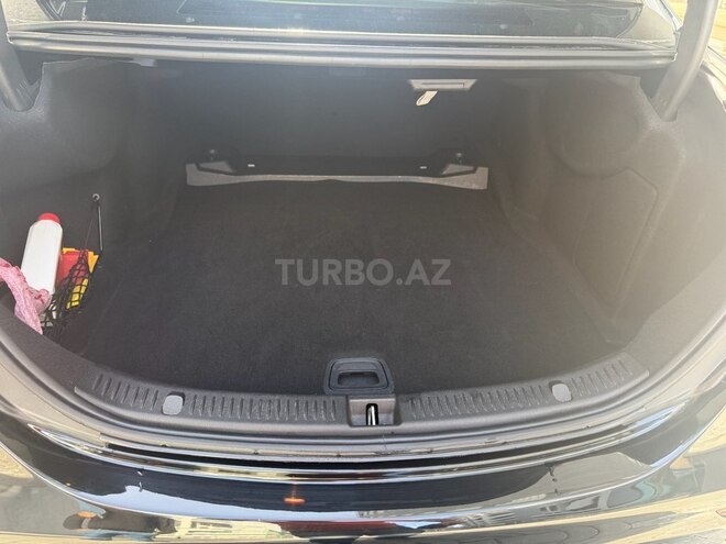 Mercedes  2018, 81,000 km - 3.0 l - Bakı