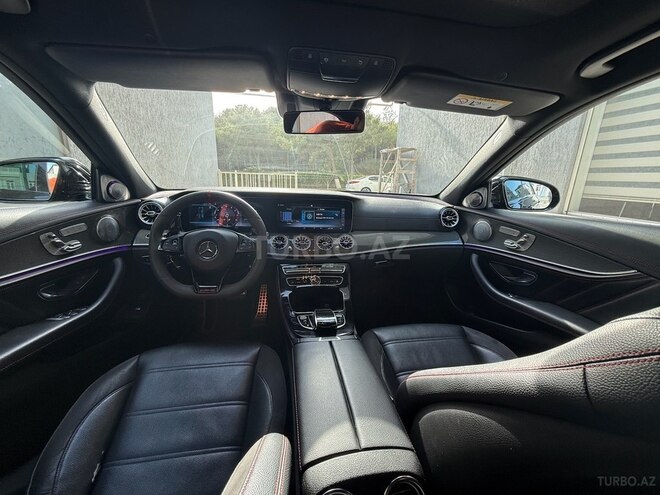 Mercedes  2018, 81,000 km - 3.0 l - Bakı