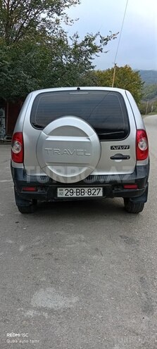 Chevrolet Niva 2013, 240,000 km - 1.7 l - Quba