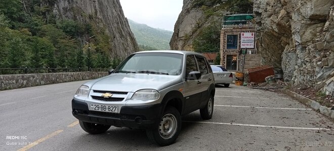 Chevrolet Niva 2013, 240,000 km - 1.7 l - Quba