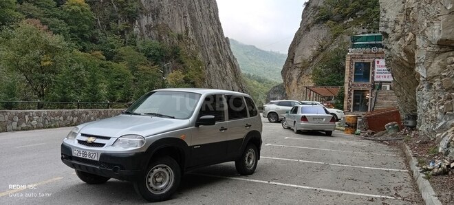Chevrolet Niva 2013, 240,000 km - 1.7 l - Quba