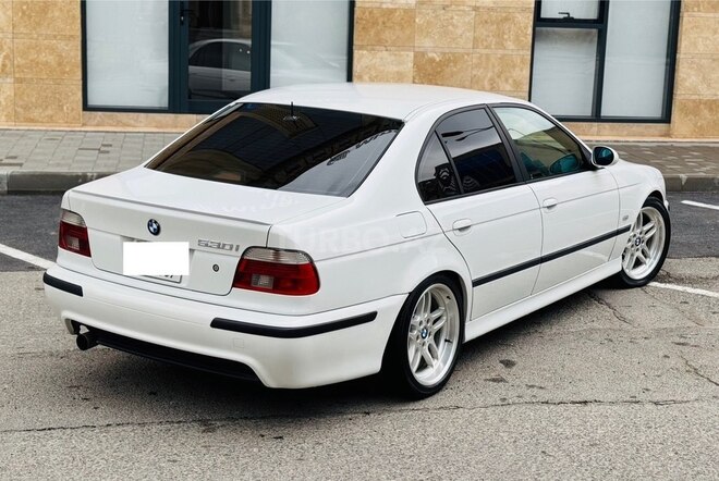 BMW 530 2000, 299,000 km - 3.0 l - Bakı
