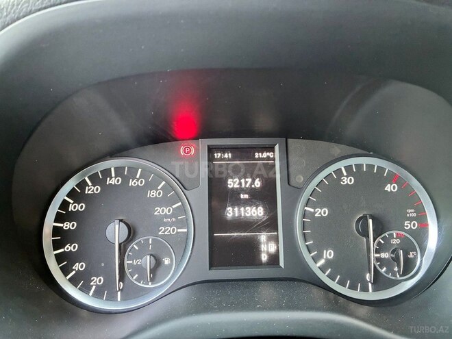 Mercedes  2017, 311,000 km - 2.1 л - Bakı