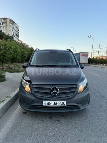 Mercedes  2017, 311,000 km - 2.1 л - Bakı
