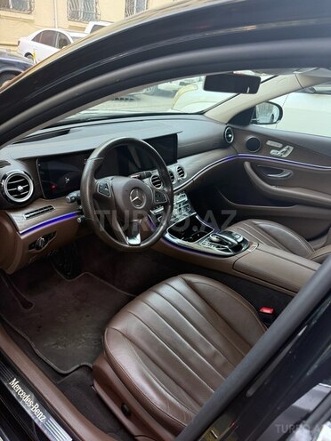 Mercedes E 300 4MATIC 2017, 147,000 km - 2.0 л - Bakı