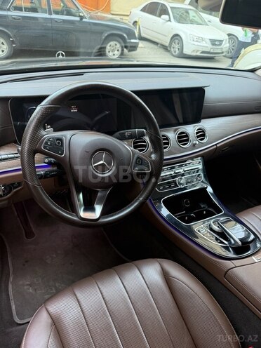 Mercedes E 300 4MATIC 2017, 147,000 km - 2.0 л - Bakı