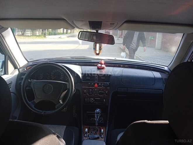 Mercedes C 200 2000, 260,000 km - 2.0 l - Masallı