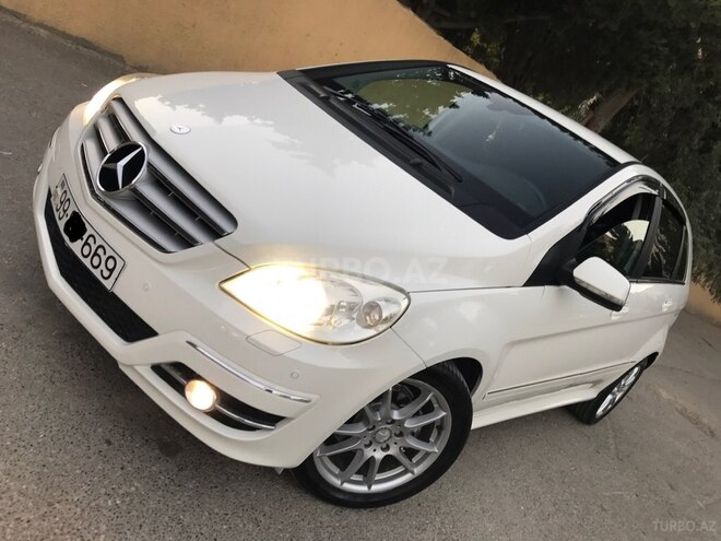 Mercedes B 180 2011, 122,000 km - 1.7 l - Sumqayıt