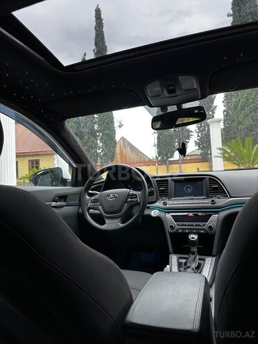 Hyundai Elantra 2016, 56,327 km - 2.0 l - Bakı